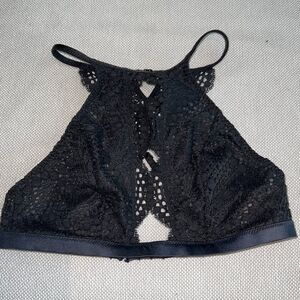 NWT VS Lacy Halter Top